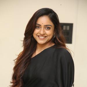 Vithika Sheru Looks Elegant in a Classic Black Saree