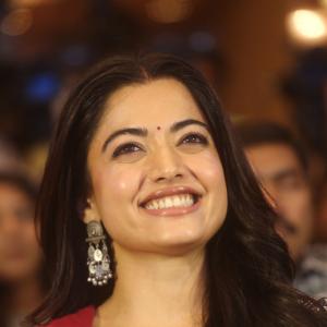 Rashmika Mandanna Stuns in Elegant Black Saree Look