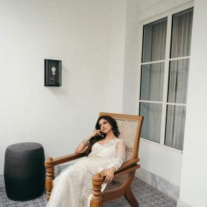 Actress Malavika Mohanan Looks Elegant in Ivory White Saree