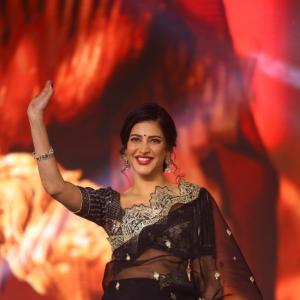 Gorgeous Shruthi Haasan Latest Photos