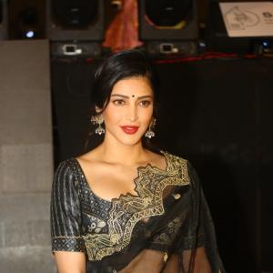 Gorgeous Shruthi Haasan Latest Photos