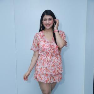 Mannara Chopra Latest Sizzling Stills
