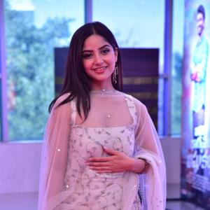 Actress Kashmira Pardeshi