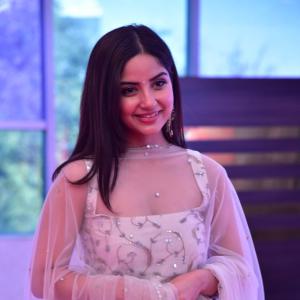 Actress Kashmira Pardeshi