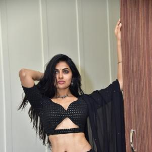 Divi Vadthya Latest Hot Photos