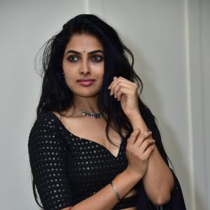 Divi Vadthya Latest Hot Photos
