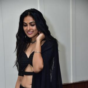 Divi Vadthya Latest Hot Photos