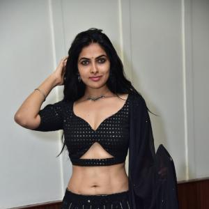 Divi Vadthya Latest Hot Photos