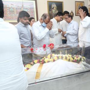 Celebs Condolences to K Vishwanath Garu