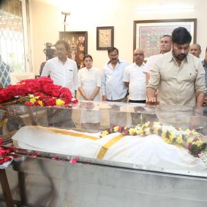 Celebs Condolences to K Vishwanath Garu