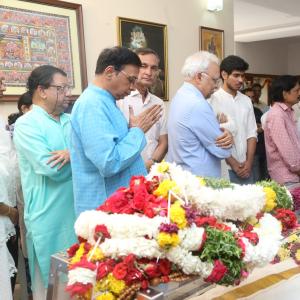 Celebs Condolences to K Vishwanath Garu