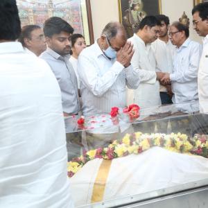 Celebs Condolences to K Vishwanath Garu