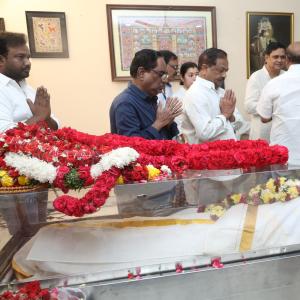 Celebs Condolences to K Vishwanath Garu