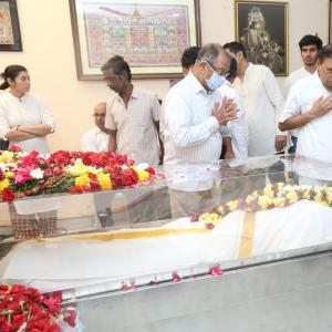 Celebs Condolences to K Vishwanath Garu