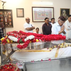 Celebs Condolences to K Vishwanath Garu