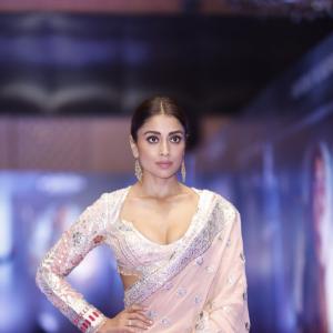 Shriya Saran Latest Hot Photos