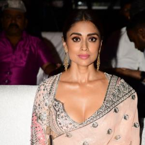 Shriya Saran Latest Hot Photos