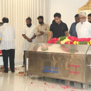 Celebs Pay Homage to Nandamuri Tarakaratna