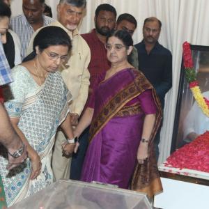 Celebs Pay Homage to Nandamuri Tarakaratna