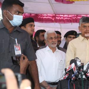 Celebs Pay Homage to Nandamuri Tarakaratna