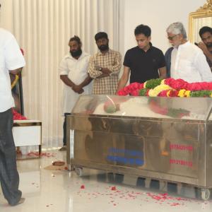 Celebs Pay Homage to Nandamuri Tarakaratna