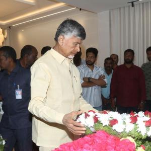 Celebs Pay Homage to Nandamuri Tarakaratna