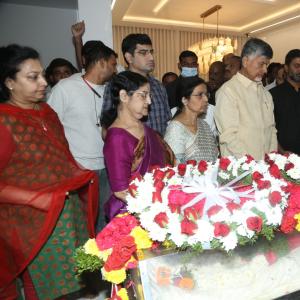 Celebs Pay Homage to Nandamuri Tarakaratna