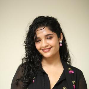Ritika Singh Latest Photoshoot