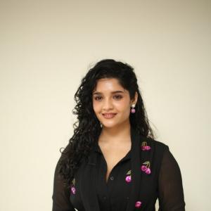 Ritika Singh Latest Photoshoot