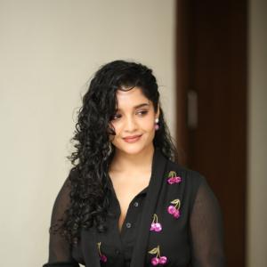 Ritika Singh Latest Photoshoot