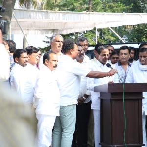 Celebs Pay Homage to Krishna Garu-2