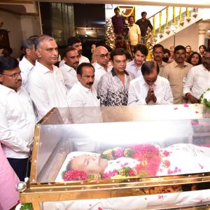 Celebs Pay Homage to Krishna Garu-2