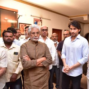 Celebs Pay Homage to Krishna Garu-2