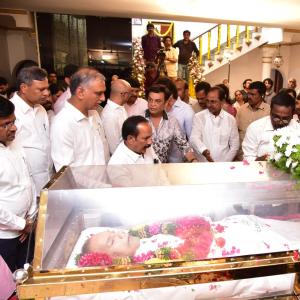 Celebs Pay Homage to Krishna Garu-2