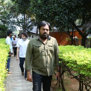 Celebs Pay Homage to Krishna Garu-2