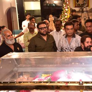 Celebs Pay Homage to Krishna Garu-4