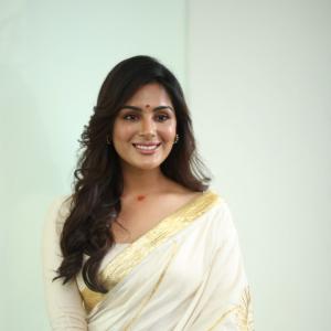 Samyuktha Menon Latest Pics