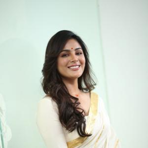 Samyuktha Menon Latest Pics