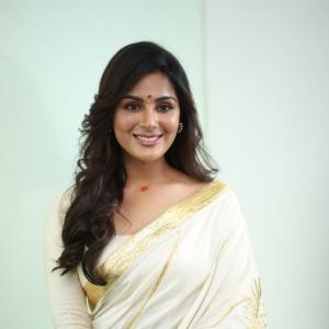 Samyuktha Menon Latest Pics