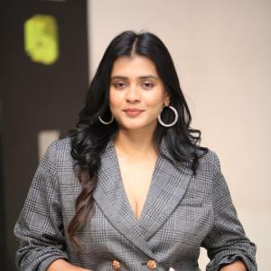 Actress Hebbah Patel Latest Photos