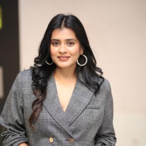 Actress Hebbah Patel Latest Photos