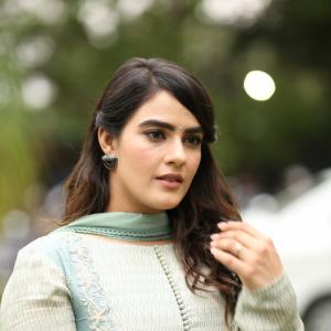 Actress Kavya Thapar Latest Photos