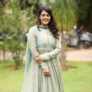 Actress Kavya Thapar Latest Photos