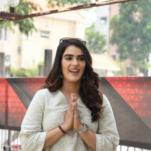 Actress Kavya Thapar Latest Photos