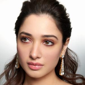 Tamannaah Bhatia Sizzling Photos