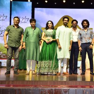 Anni Manchi Sakunamule Movie Pre-Release Event