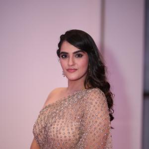 Actress Kavya Thapar Latest Photos