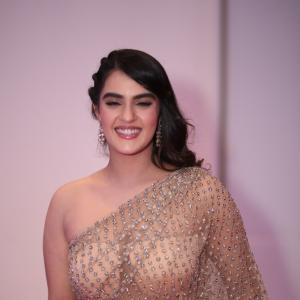 Actress Kavya Thapar Latest Photos