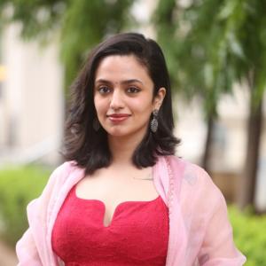 Actress Malavika Nair Latest Photos
