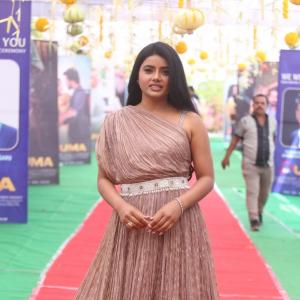 Actress Soumya Reddy Latest Photos